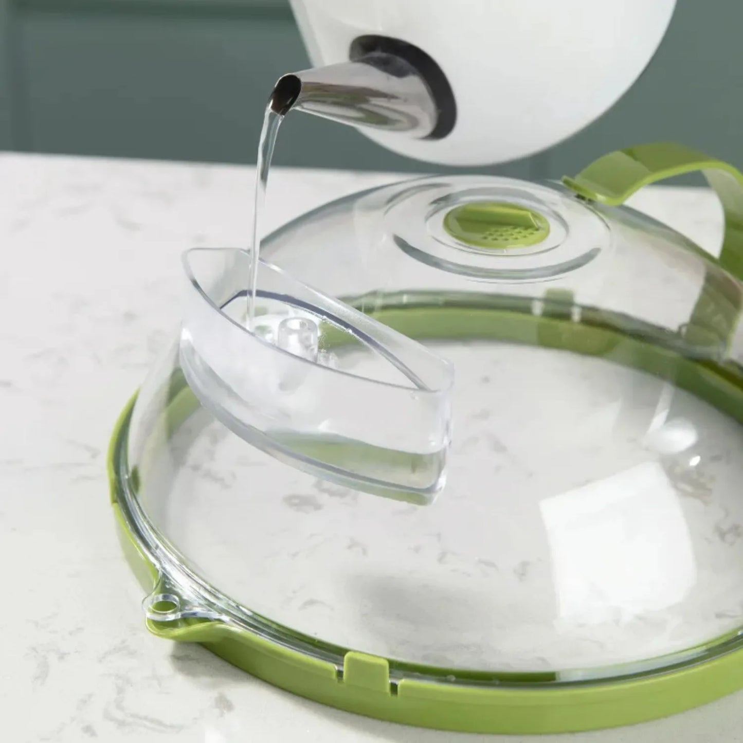 SteamGuard™ Microwave Splatter Cover